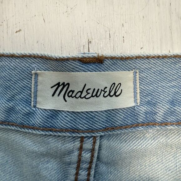 Madewell Relaxed Denim Cutoff Shorts in Cedarcroft Wash Size 26 Light Wash - Picture 8 of 14